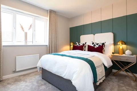 3 bedroom semi-detached house for sale, Winchester Road, Beggarwood, Basingstoke