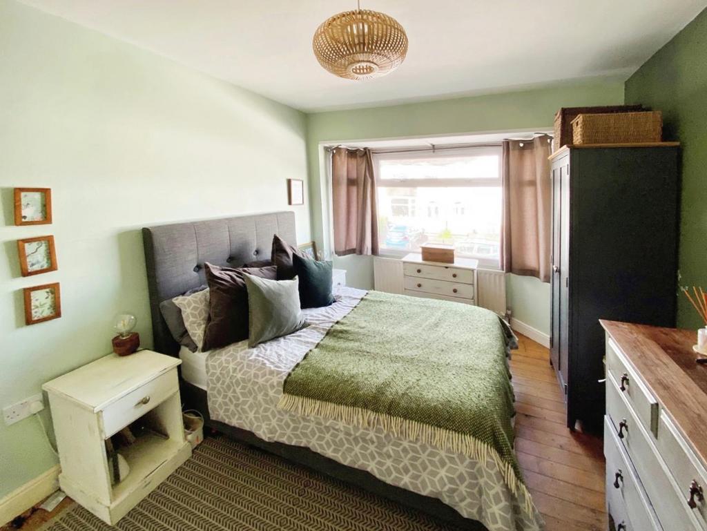 Ba8b0bed-Bed1a.jpg