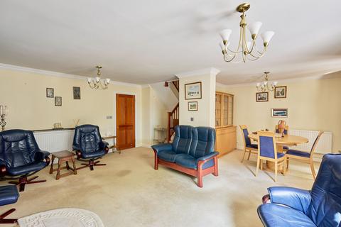 3 bedroom retirement property for sale, St. Marys Mead, Witney OX28