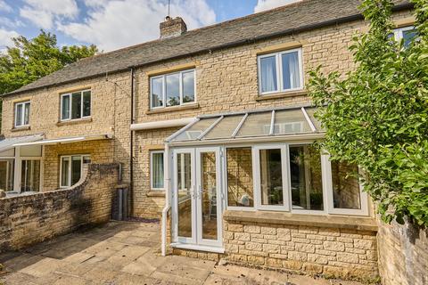 3 bedroom retirement property for sale, St. Marys Mead, Witney OX28