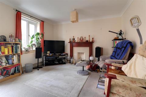 81 Boakes Drive, Stonehouse, GL10 3QW