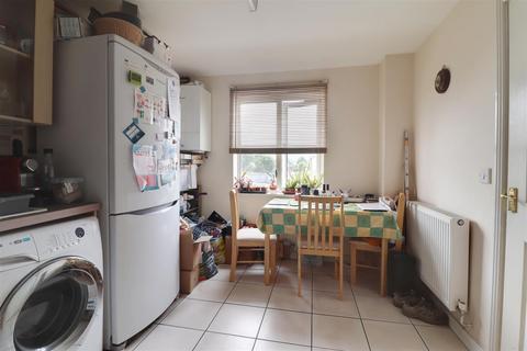 81 Boakes Drive, Stonehouse, GL10 3QW