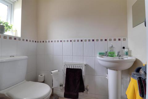 81 Boakes Drive, Stonehouse, GL10 3QW