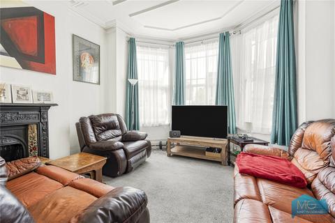 4 bedroom semi-detached house for sale, Wood Street, Barnet, EN5