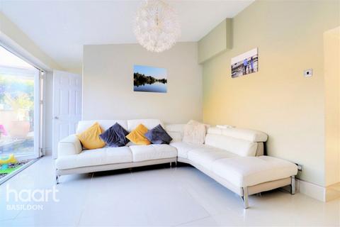 3 bedroom semi-detached house for sale, SELF CONTAINED ANNEX - Dowland Walk, Basildon