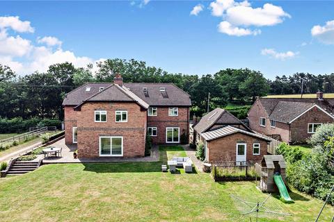 undefined, Wickham Heath, Newbury, Berkshire, RG20