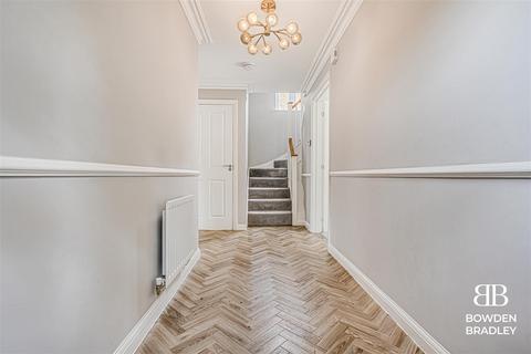 18 Elstar Road, Ongar, CM5 0FQ