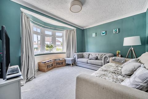 2 Birch Tree Avenue, West Wickham, BR4 9EJ