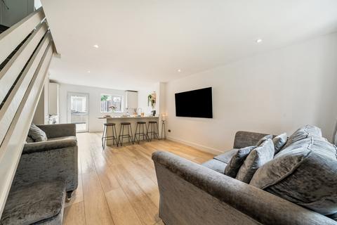68 Conisborough, Toothill, Swindon, SN5 8ET