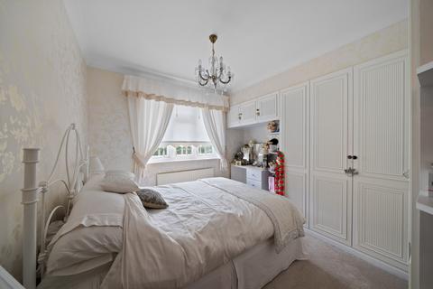 5 Cranleigh Gardens, Sutton, SM1 3EJ