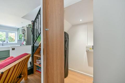 6 Park Road, New Malden, KT3 5AF