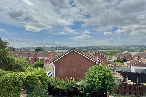 11 Beaulieu View, Mapplewell, Barnsley, S75 6FL