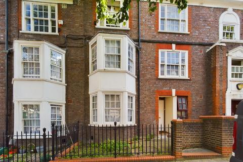 undefined, Richmond Grove, London