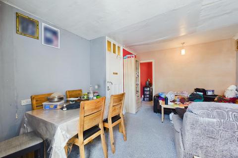 undefined, Richmond Grove, London