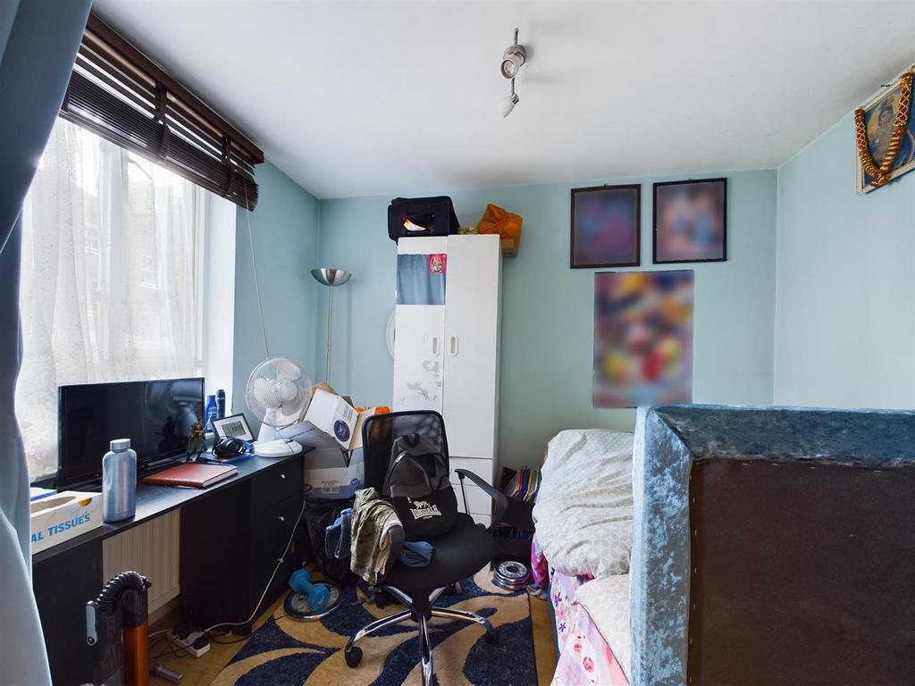 CAM01358 G0-PR0037-STILL029.jpg