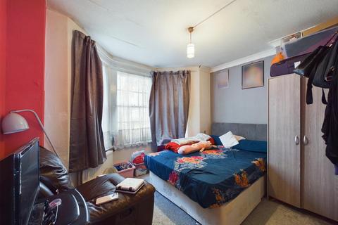 undefined, Richmond Grove, London
