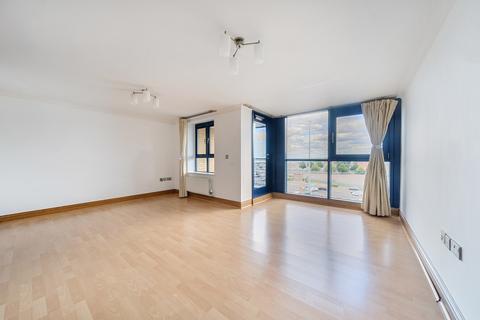 2 bedroom flat for sale, Canute Road, Southampton, Hampshire, SO14