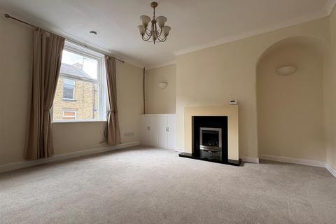 2 bedroom semi-detached house to rent, Dawson Street, Skipton, North Yorkshire