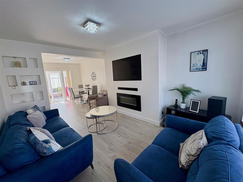 Living / dining room