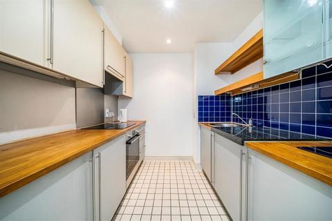 2 bedroom flat for sale, Adler Street, London E1
