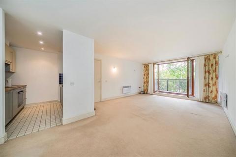 2 bedroom flat for sale, Adler Street, London E1