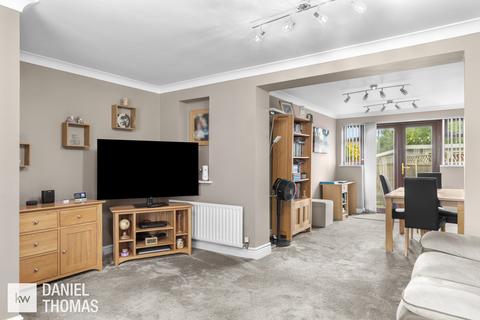 10 Horseshoe Close, Waltham Abbey, EN9 3RX