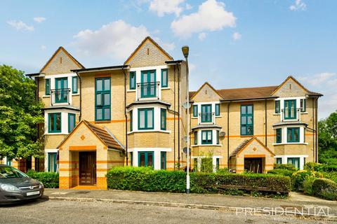 undefined, Chingford E4