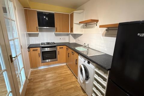 2 bedroom flat to rent, Hardgate, The City Centre, Aberdeen, AB11