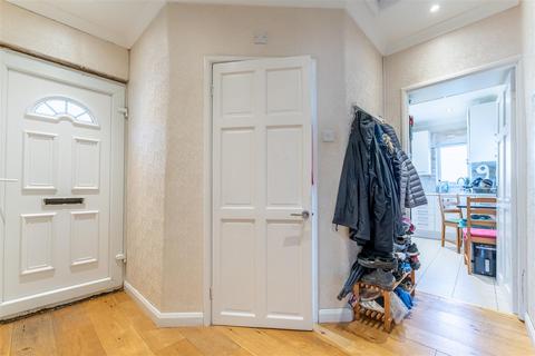 2 bedroom maisonette for sale, Browning Avenue, Hanwell
