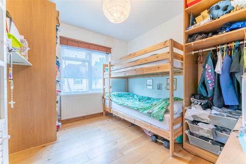 2 bedroom maisonette for sale, Browning Avenue, Hanwell