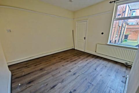 3 bedroom terraced house to rent, Draper Street, Leicester, LE2 1PQ