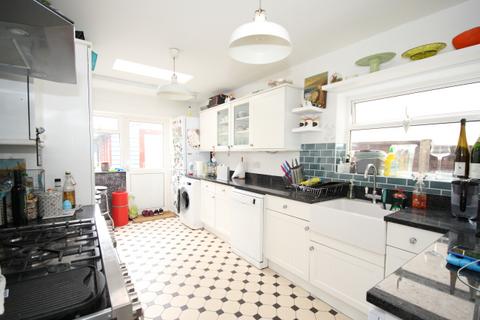 4 bedroom detached house for sale, Woking GU22