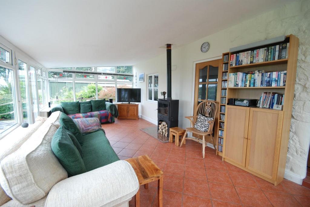 Conservatory with fireplace.JPG