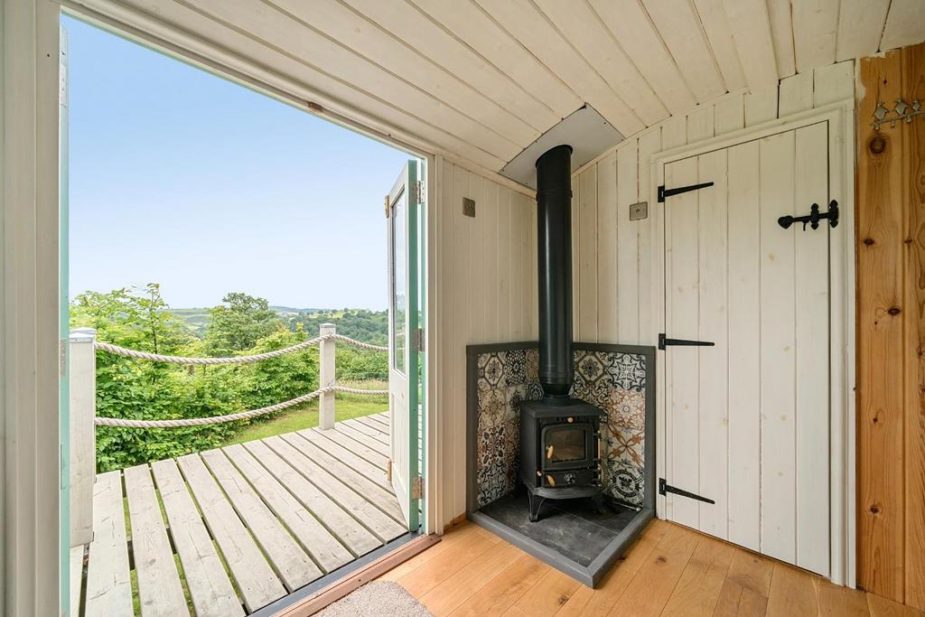 Shepherds hut stove.jpg