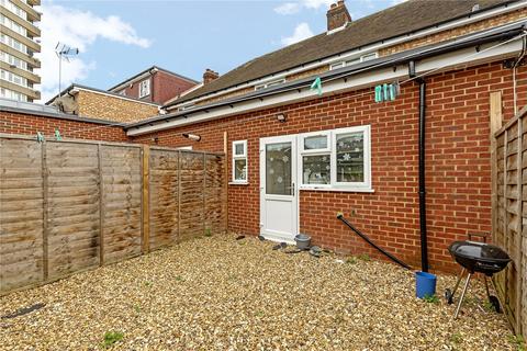 4 bedroom apartment to rent, Cambridge Road, Kingston Upon Thames, KT1