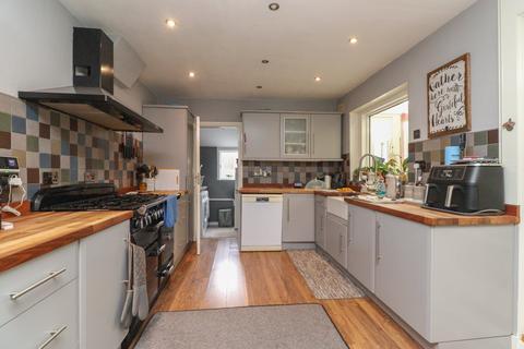 3 bedroom terraced house for sale, Victoria Avenue, Westgate-on-Sea, Kent, CT8