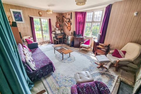5 bedroom detached house for sale, Horseshoe Lane, Guildford GU12