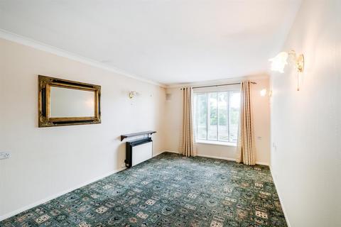 1 bedroom retirement property for sale, Ennerdale Court, Wanstead