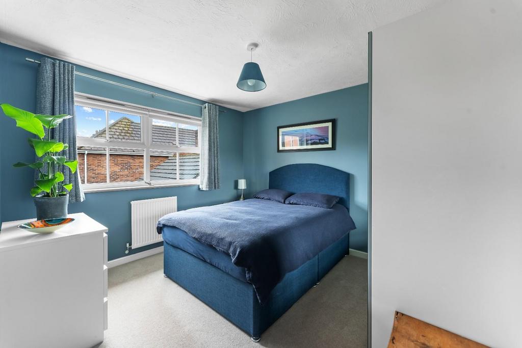 1.11 - bed 2.jpg