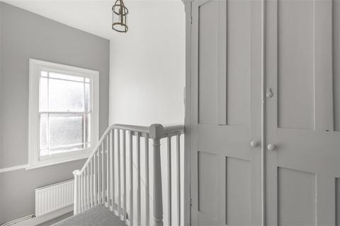 1 bedroom flat for sale, Trinity Road, SW17