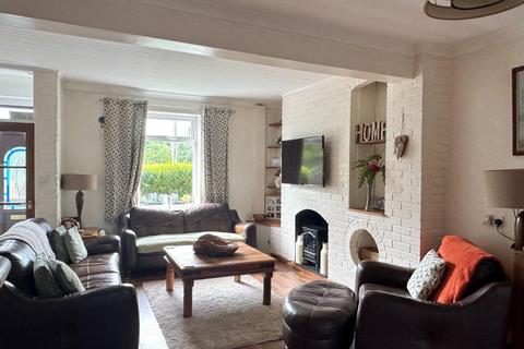 3 bedroom terraced house for sale, Matthew Terrace, Dinas Powys