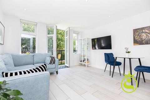 2 bedroom flat for sale, Spur Hill Avenue, Poole BH14