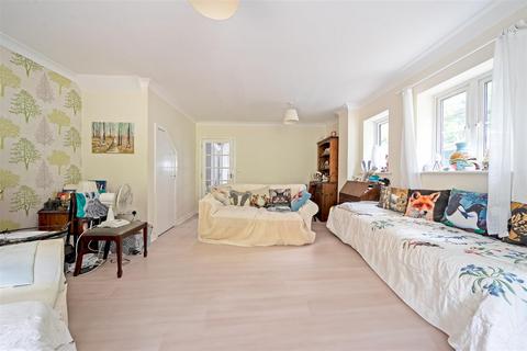 undefined, Williams Way, Crowborough