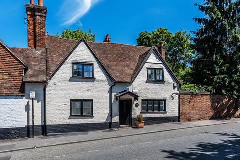 2 bedroom semi-detached house for sale, Amherst Hill, Sevenoaks, Kent
