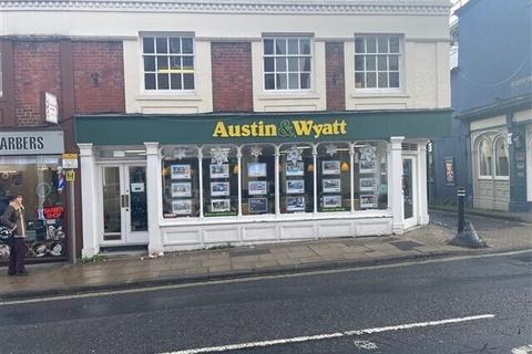 Retail property (high street) to rent, 1-5 Southgate St Winchester SO23 9DT