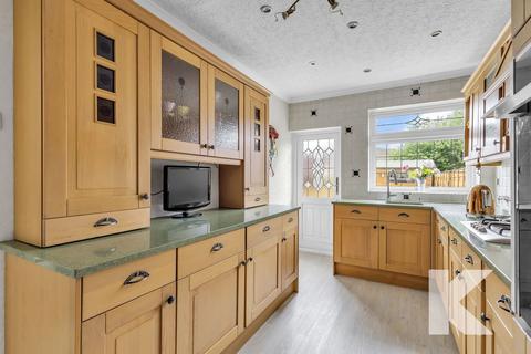 3 bedroom semi-detached house for sale, 28 Chichester Crescent, Chadderton OL9 0RW