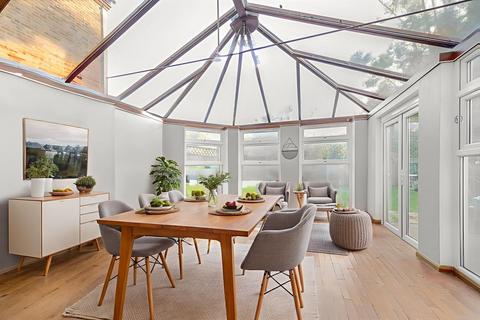 undefined, Leopold Road, London, W5
