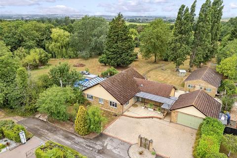 4 bedroom bungalow for sale, Montefiore Avenue, Rayleigh, Essex, SS6