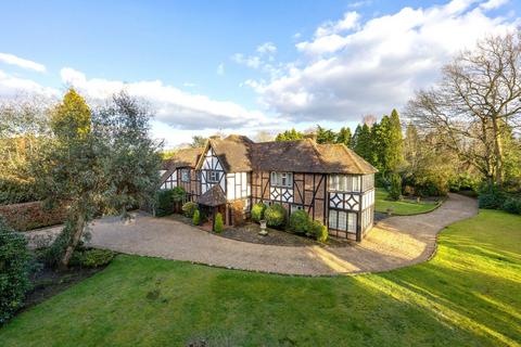 5 bedroom detached house for sale, Ashley Park Avenue, Walton-on-Thames, Surrey, KT12
