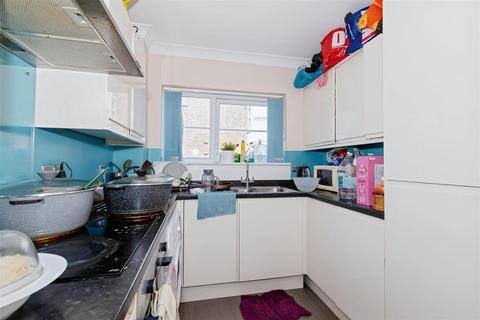undefined, The Strand, Goring-By-Sea